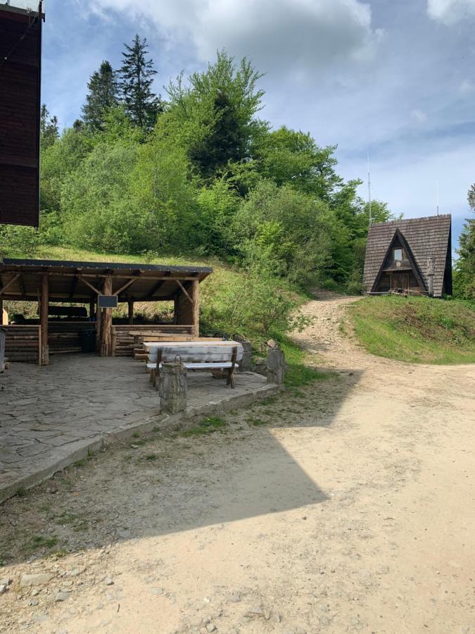 Schronisko Gorskie Pttk Na Jaworzynie Krynickiej Krynica-Zdrój Exterior foto